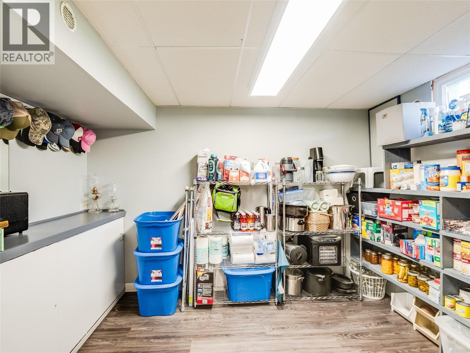 221 Pinewood Drive - 43