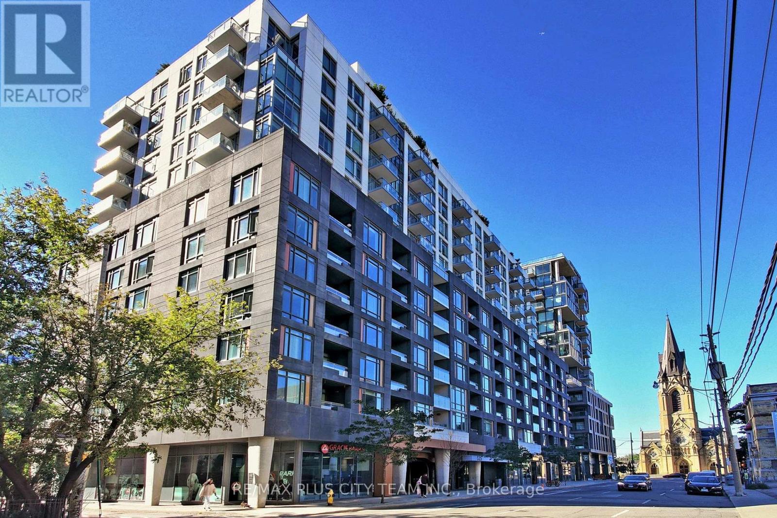 Listing photo of 814 - 525 ADELAIDE STREET W