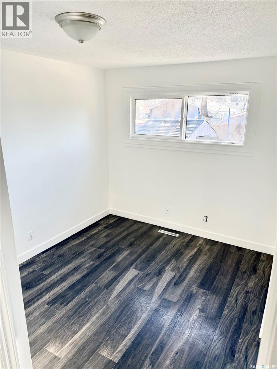 61 Maxwell CRESCENT - 10