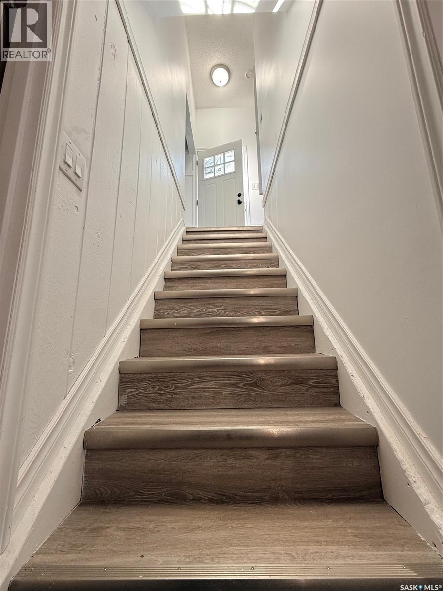 61 Maxwell CRESCENT - 14