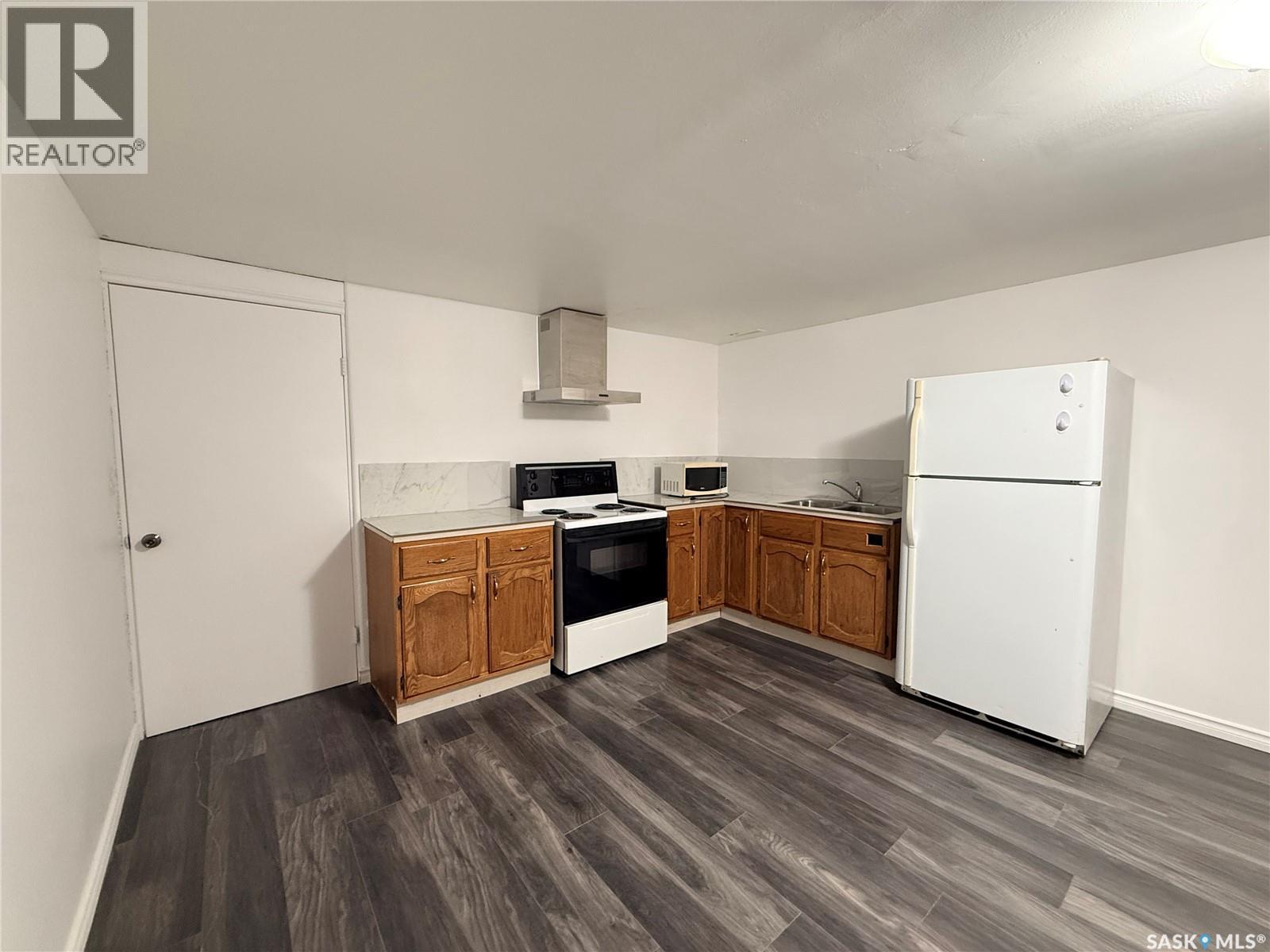 61 Maxwell CRESCENT - 15