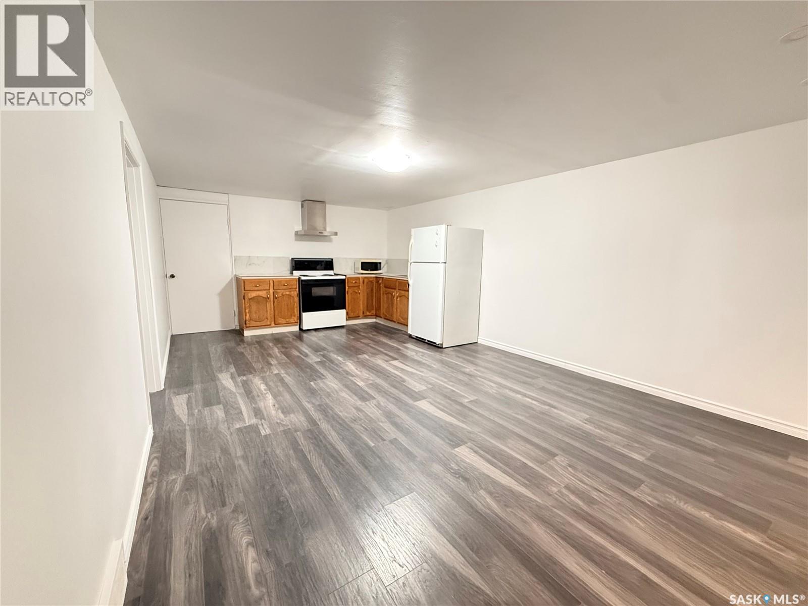 61 Maxwell CRESCENT - 17