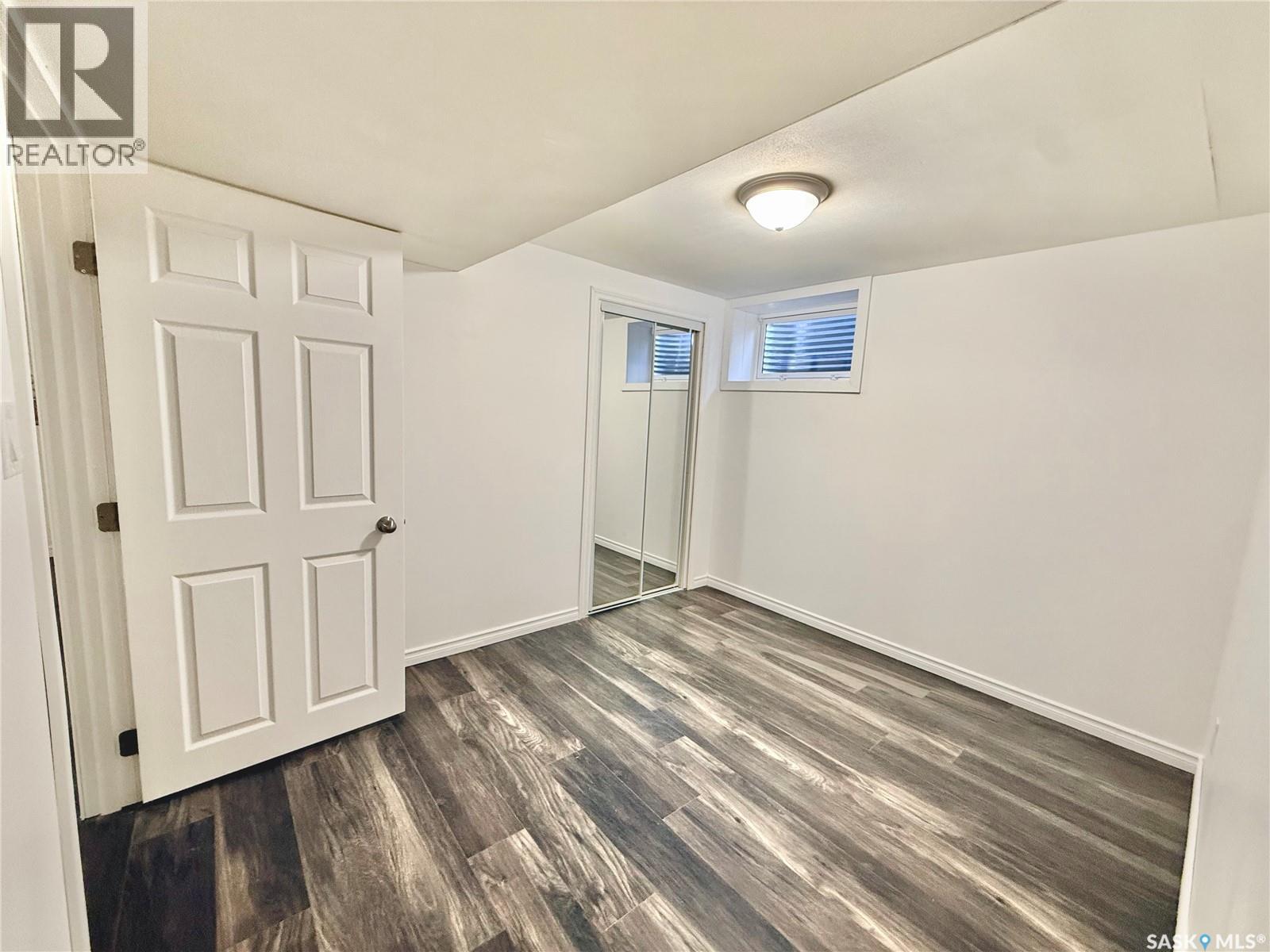 61 Maxwell CRESCENT - 18