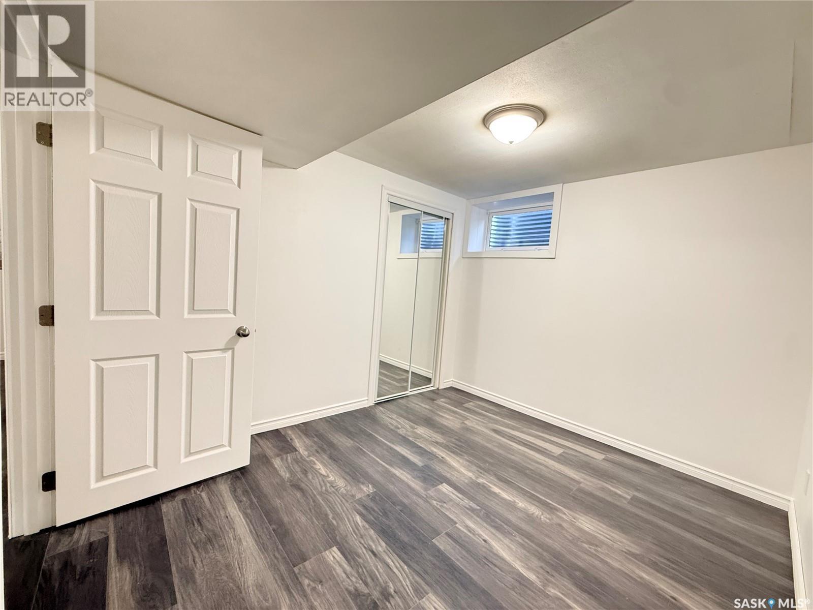 61 Maxwell CRESCENT - 21