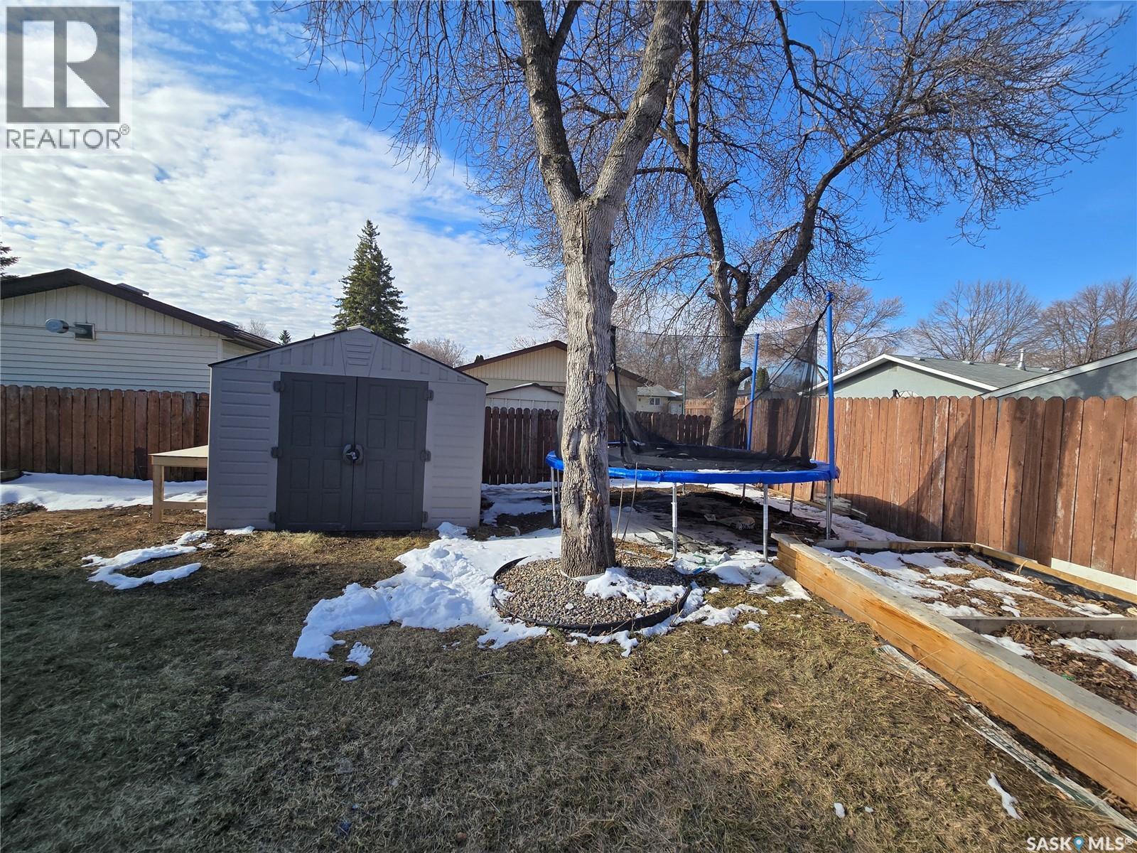 61 Maxwell CRESCENT - 29