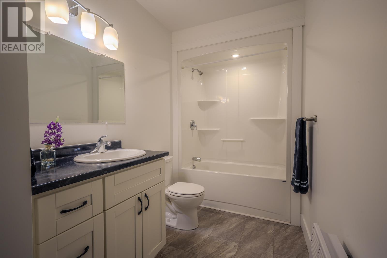 14 Aidan Street - 17