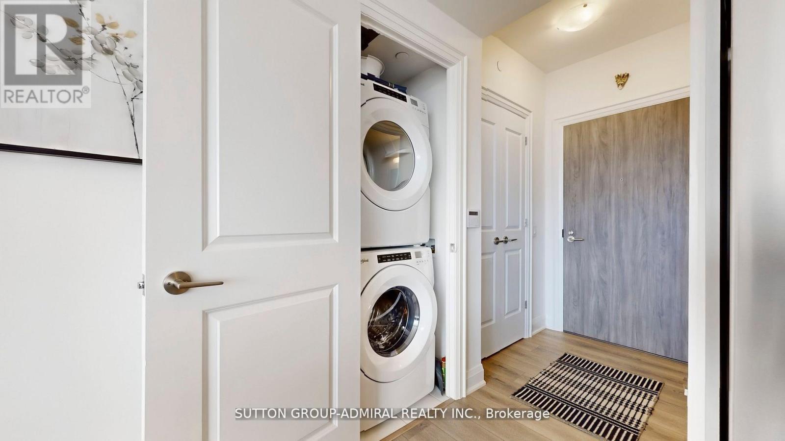 #1103 20 GATINEAU DRIVE - 26