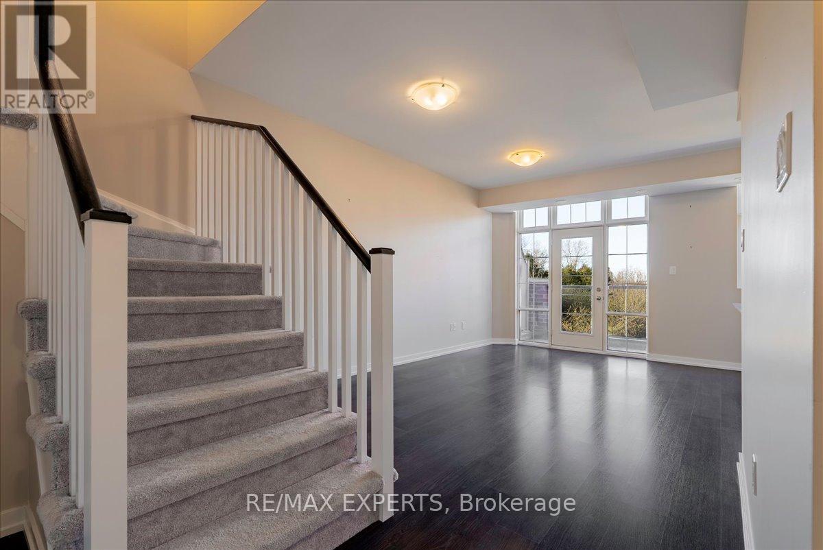 #304 2 LINSMORE PLACE - 10