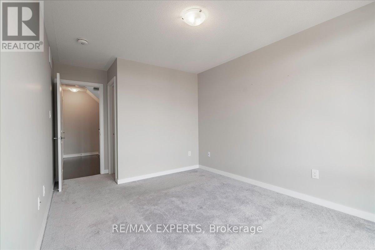 #304 2 LINSMORE PLACE - 26