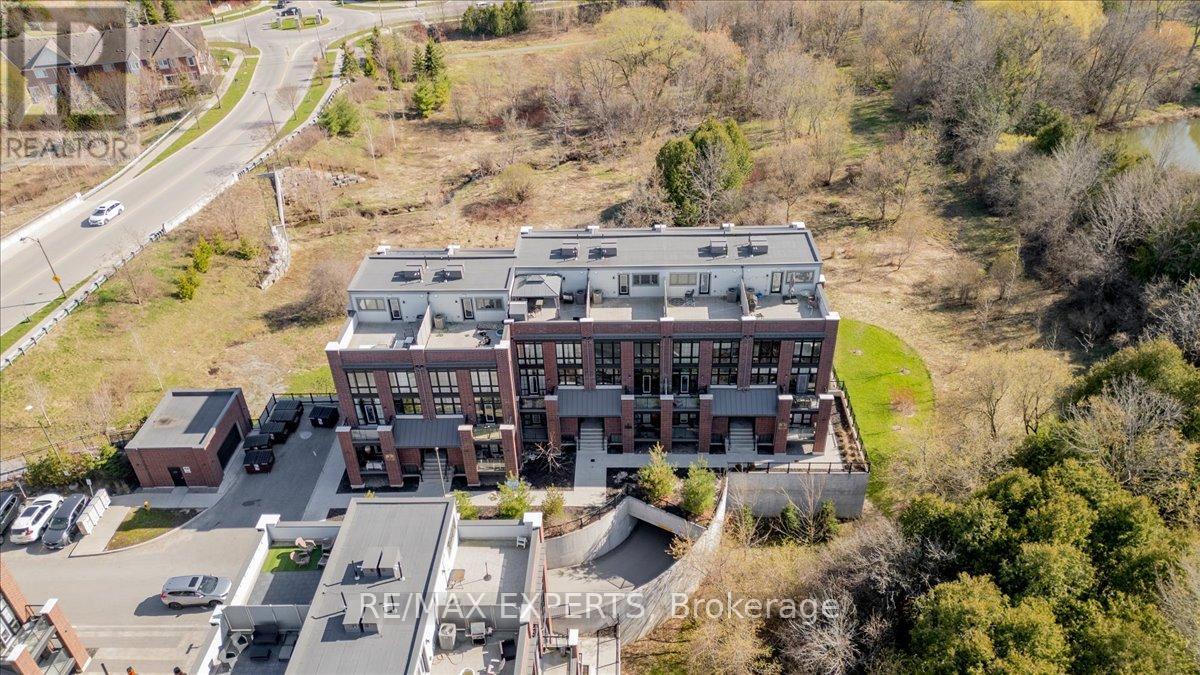#304 2 LINSMORE PLACE - 39