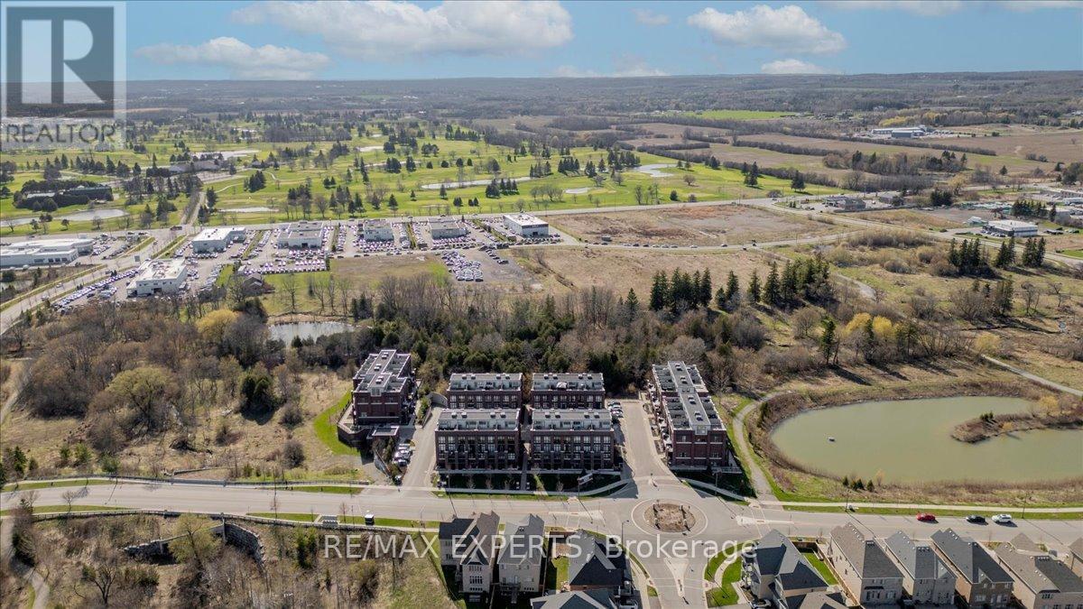 #304 2 LINSMORE PLACE - 43