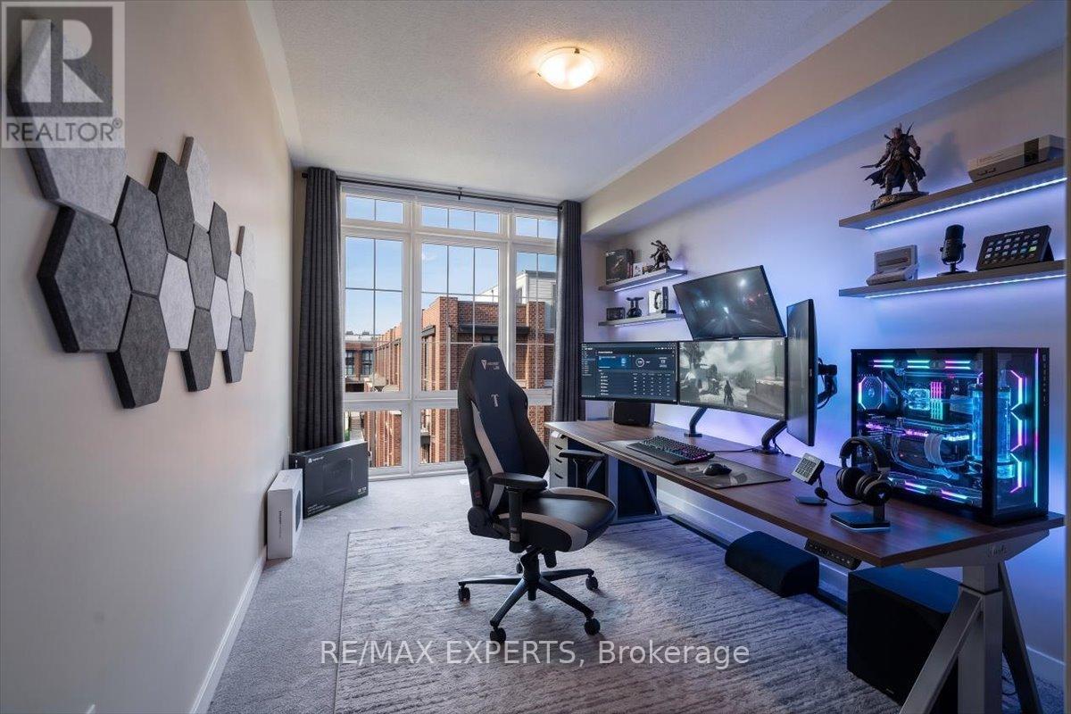 #304 2 LINSMORE PLACE - 8