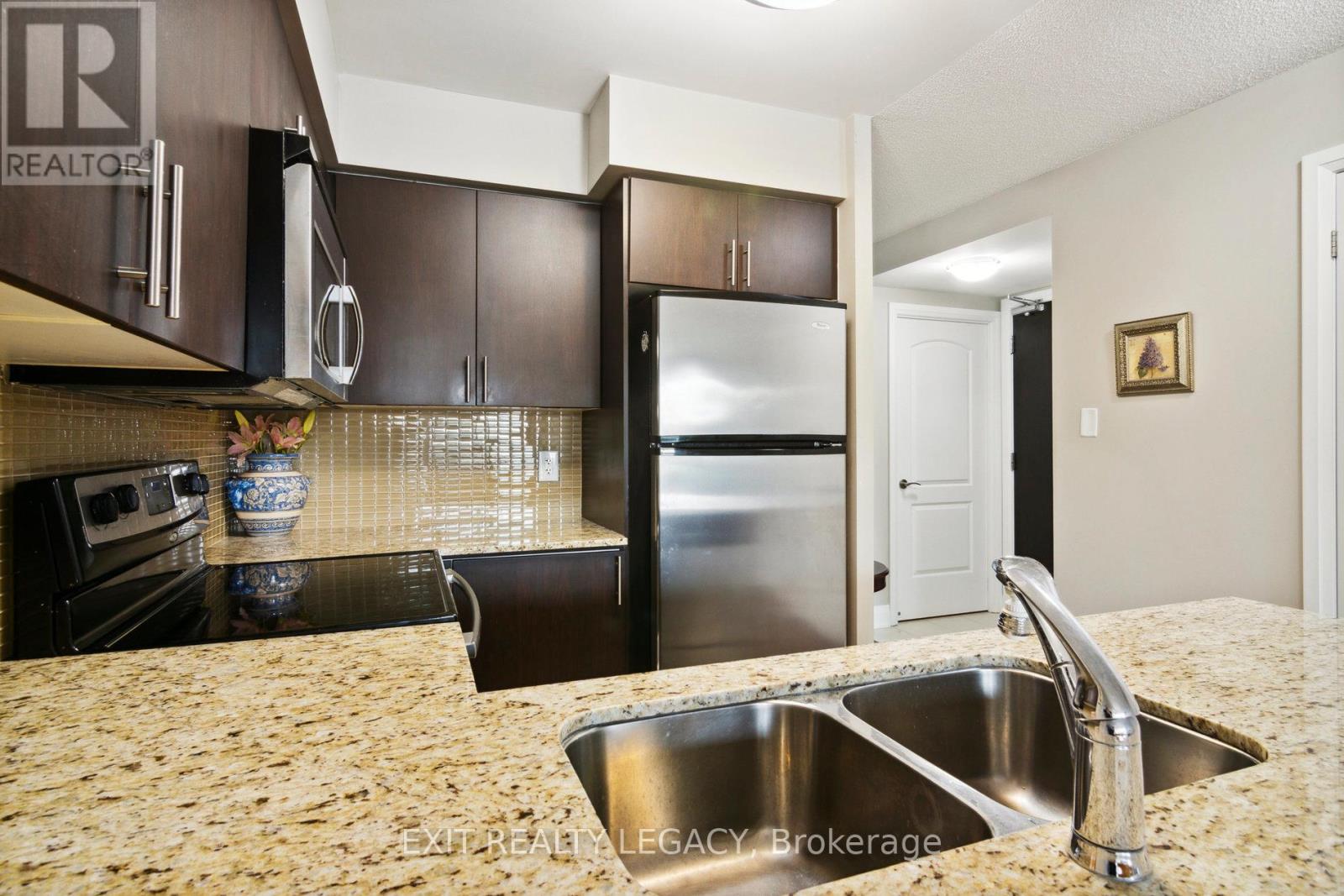 #206 20 NORTH PARK ROAD - 10