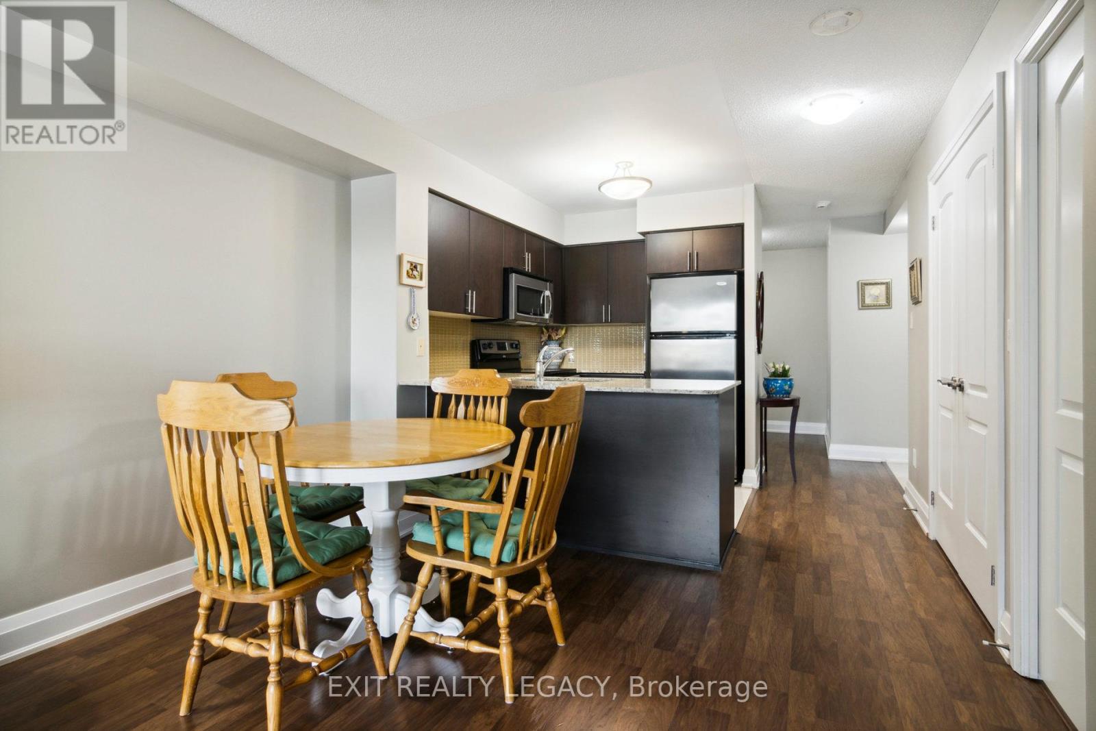 #206 20 NORTH PARK ROAD - 14