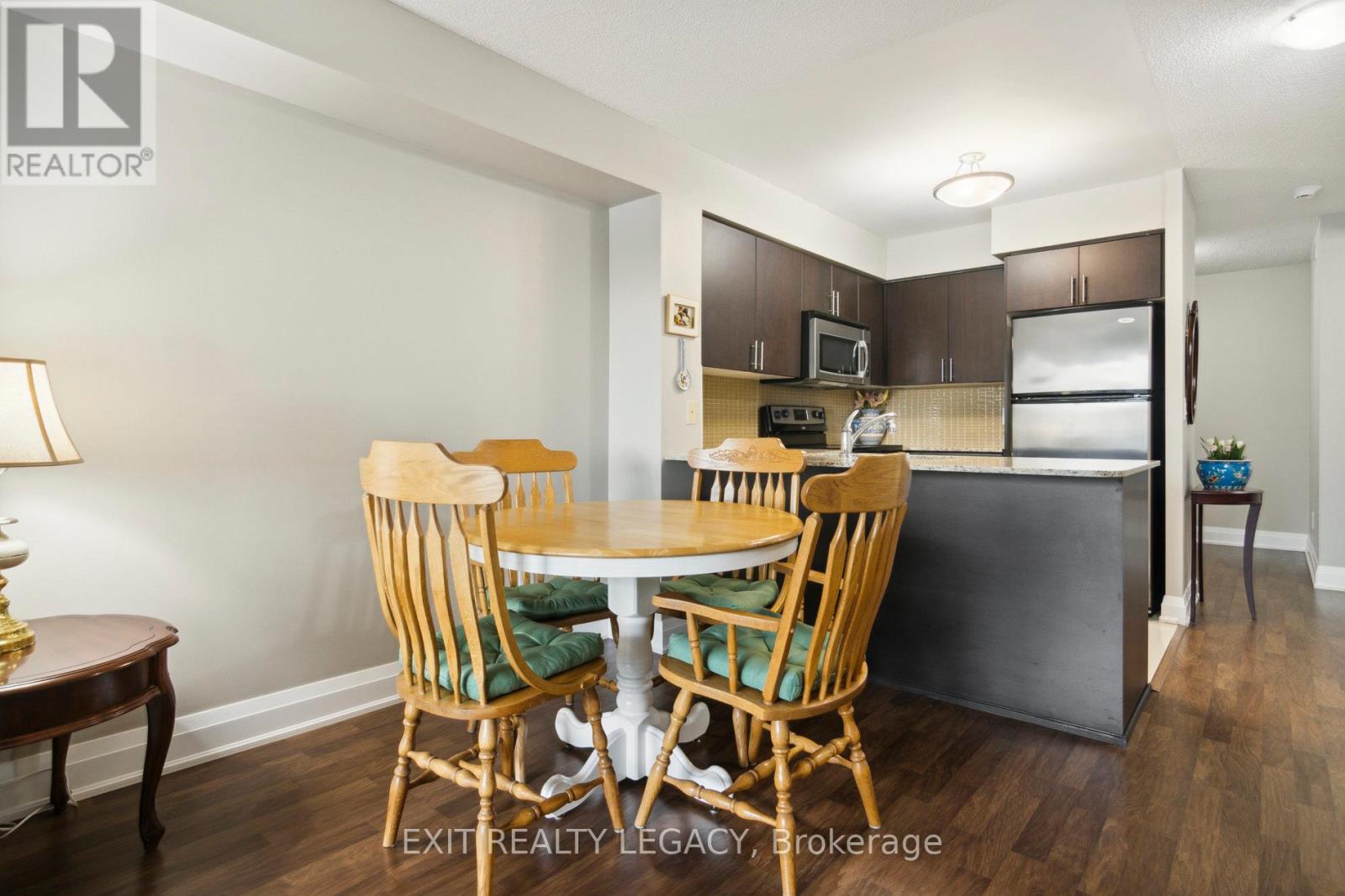 #206 20 NORTH PARK ROAD - 15