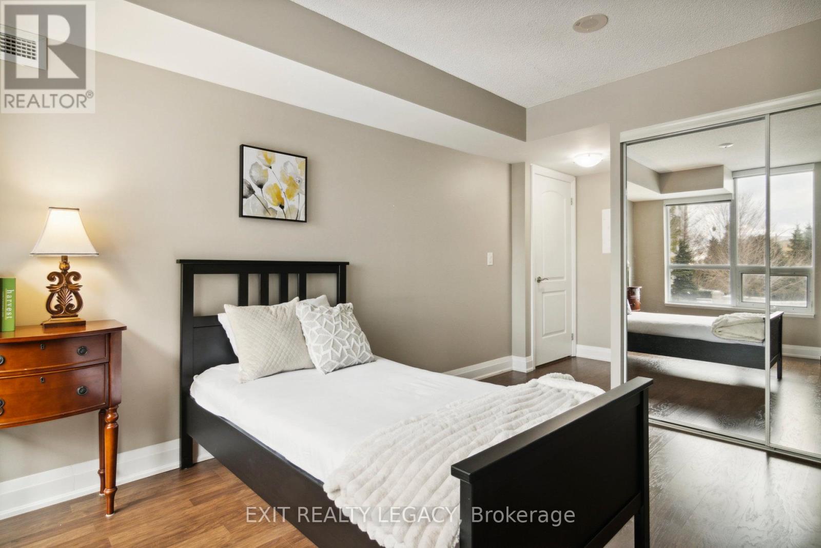#206 20 NORTH PARK ROAD - 23
