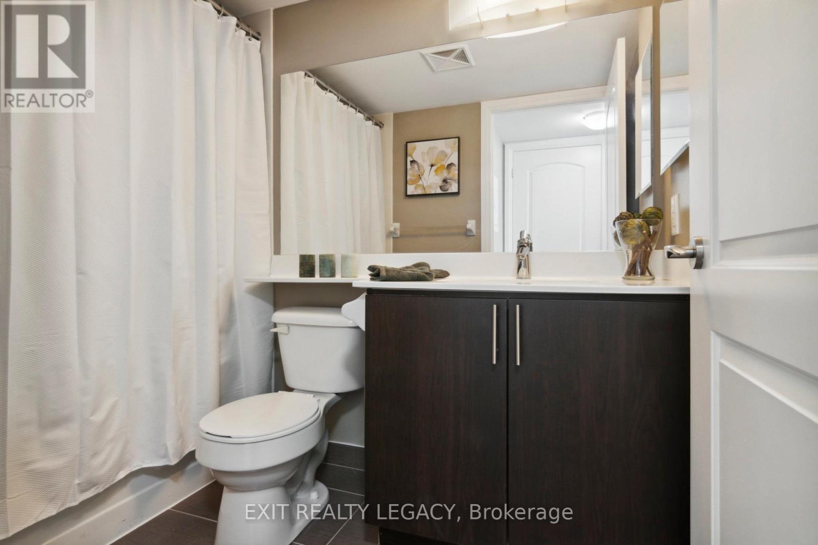 #206 20 NORTH PARK ROAD - 24