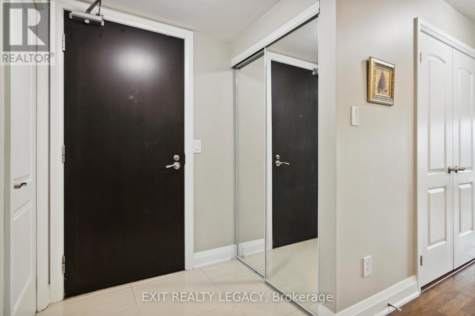 #206 20 NORTH PARK ROAD - 26