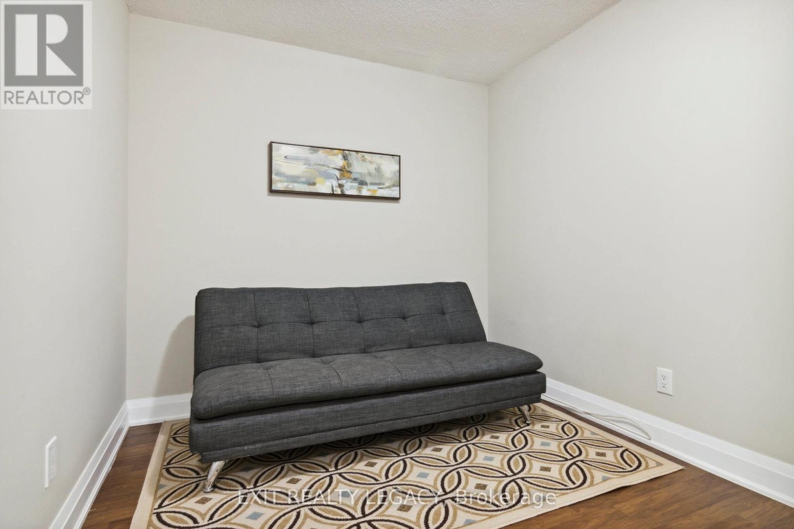 #206 20 NORTH PARK ROAD - 3