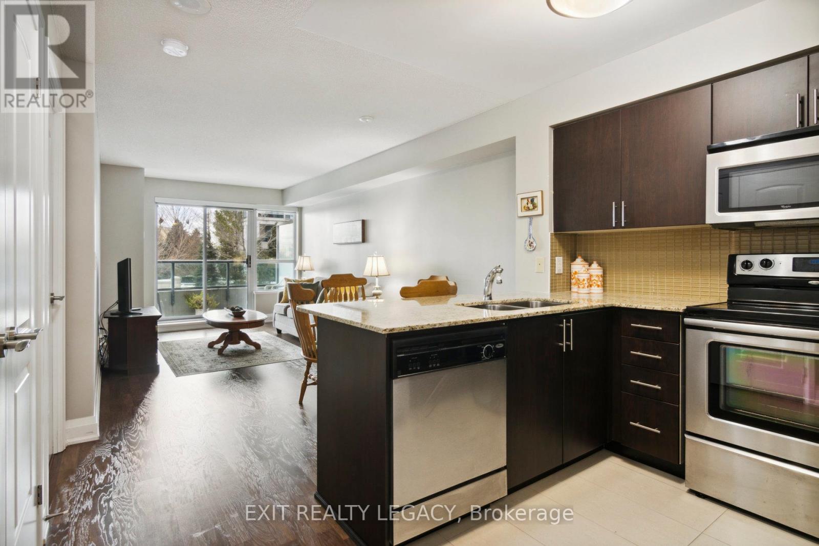 #206 20 NORTH PARK ROAD - 7