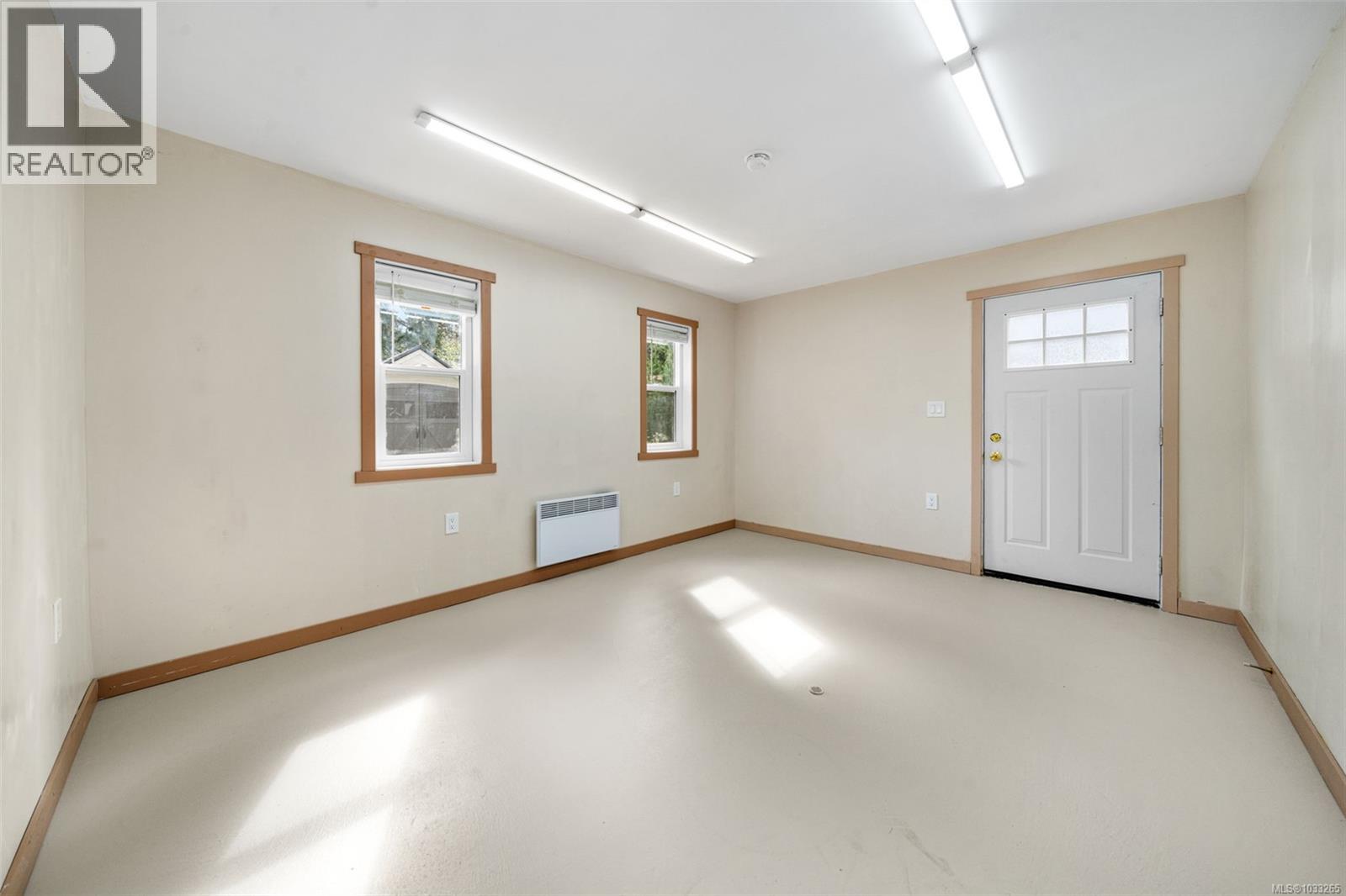 1475 Tharratt Rd - 32