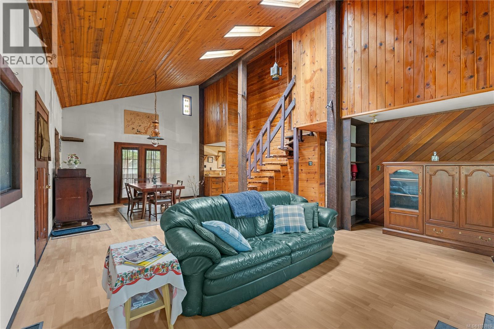 1270 North Rd - 11