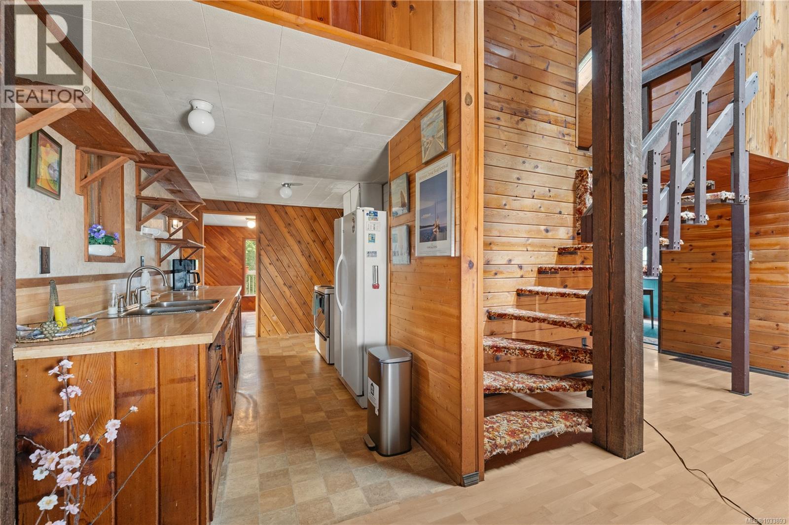 1270 North Rd - 15