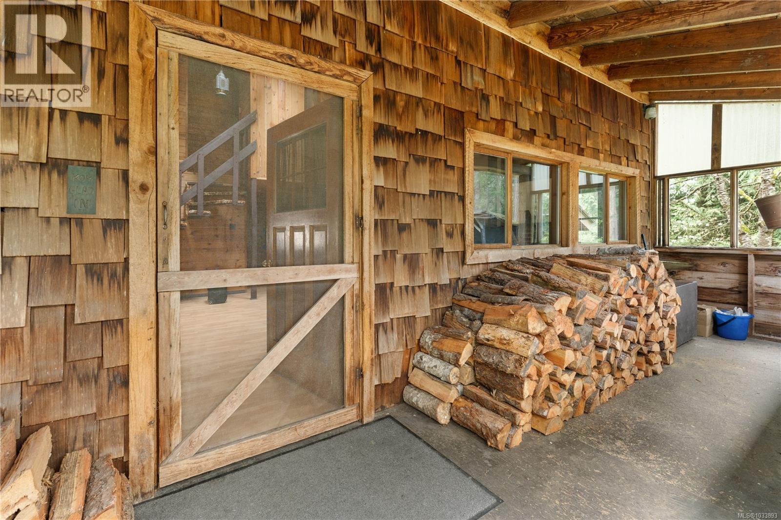 1270 North Rd - 25