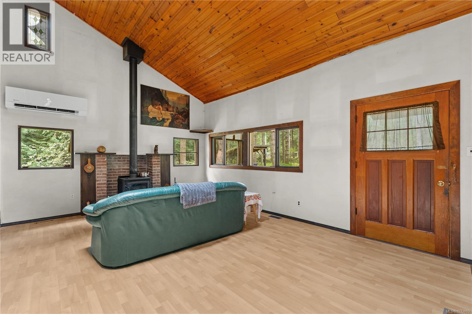 1270 North Rd - 8