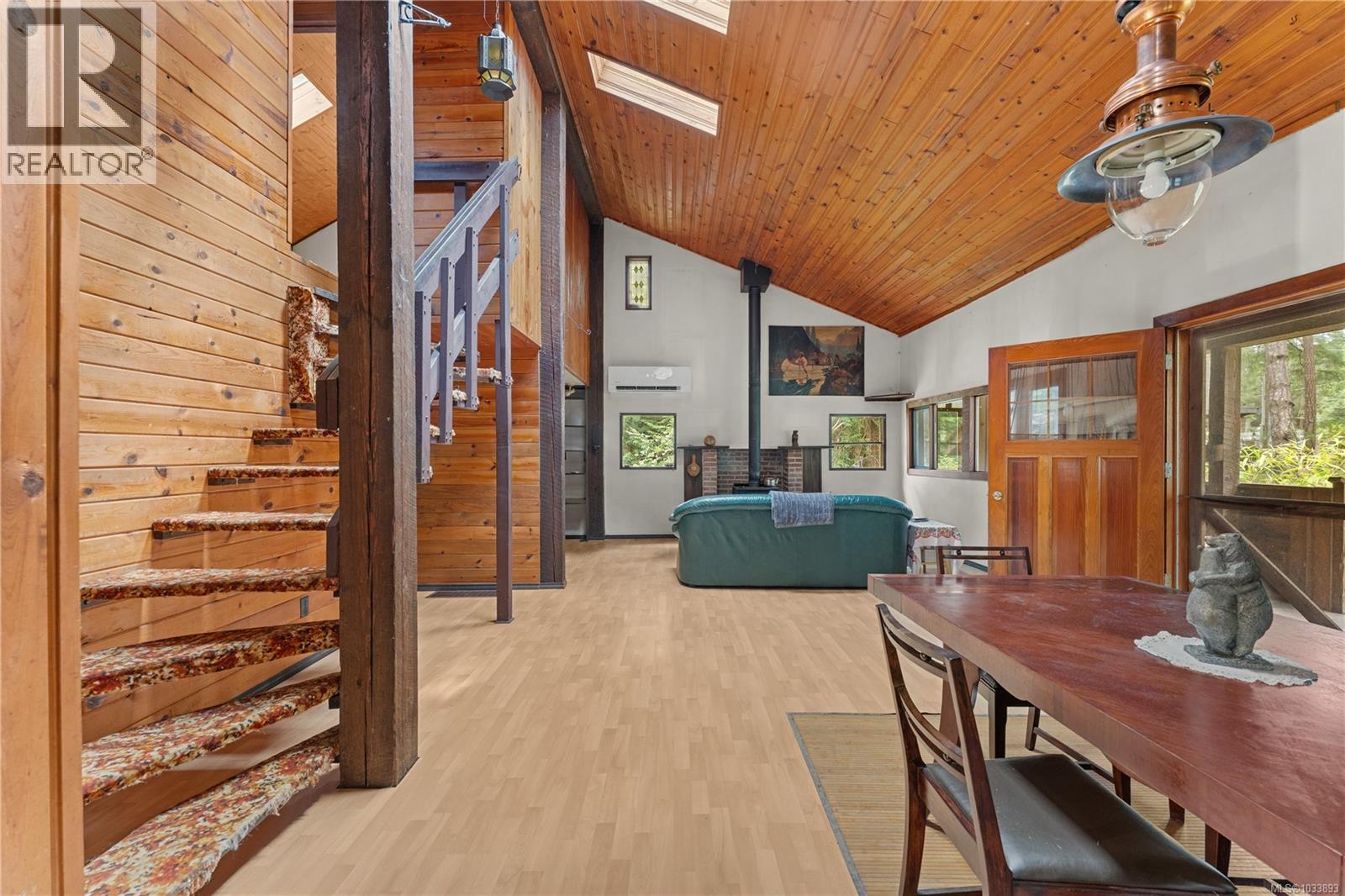 1270 North Rd - 9