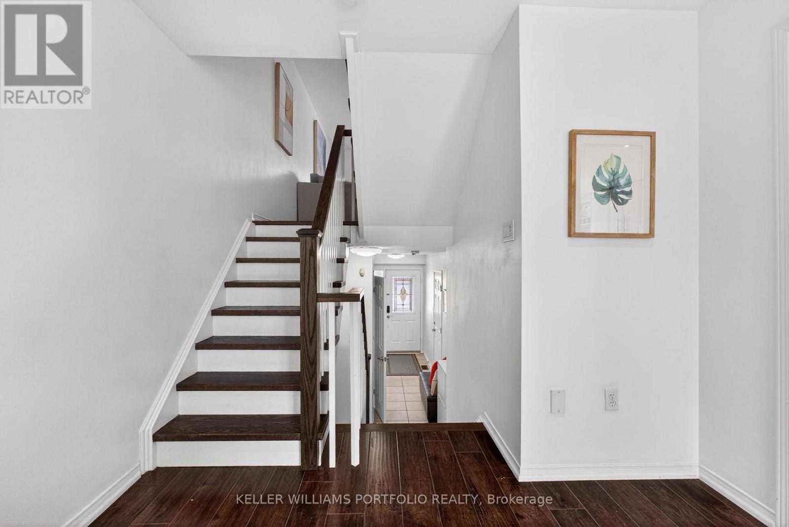 #25 1575 SOUTH PARADE COURT - 14