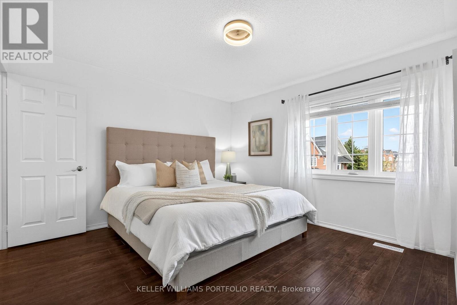 #25 1575 SOUTH PARADE COURT - 20