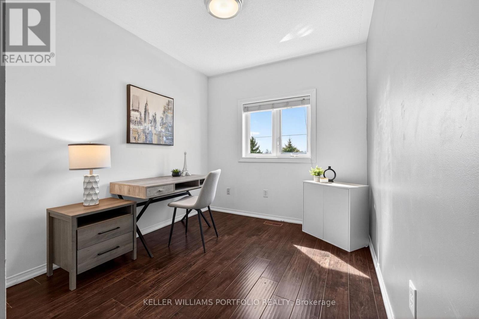#25 1575 SOUTH PARADE COURT - 28
