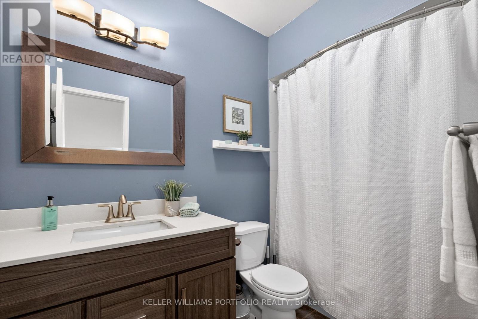 #25 1575 SOUTH PARADE COURT - 30