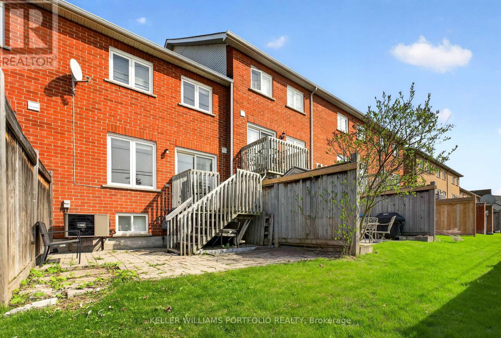 #25 1575 SOUTH PARADE COURT - 38