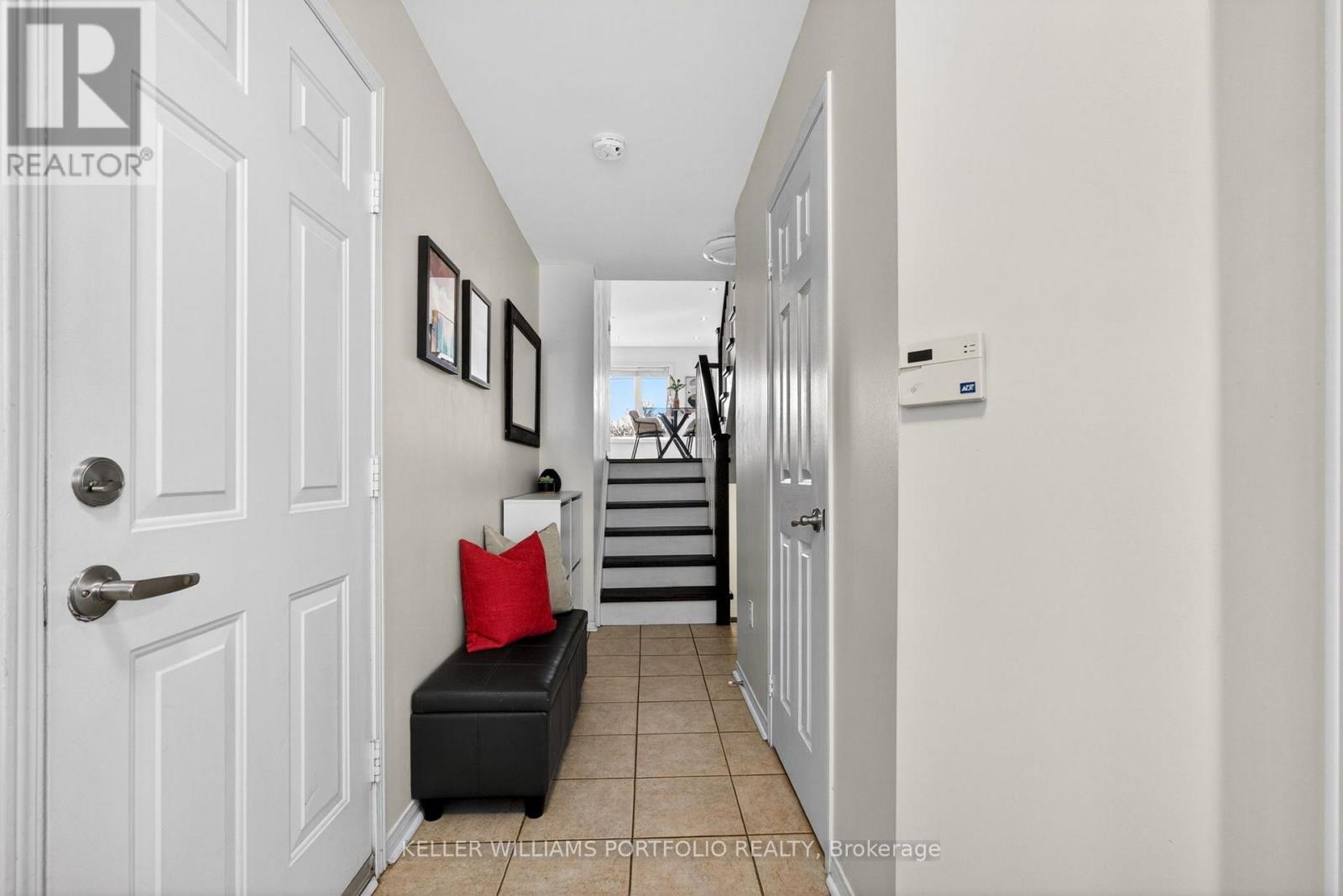#25 1575 SOUTH PARADE COURT - 5