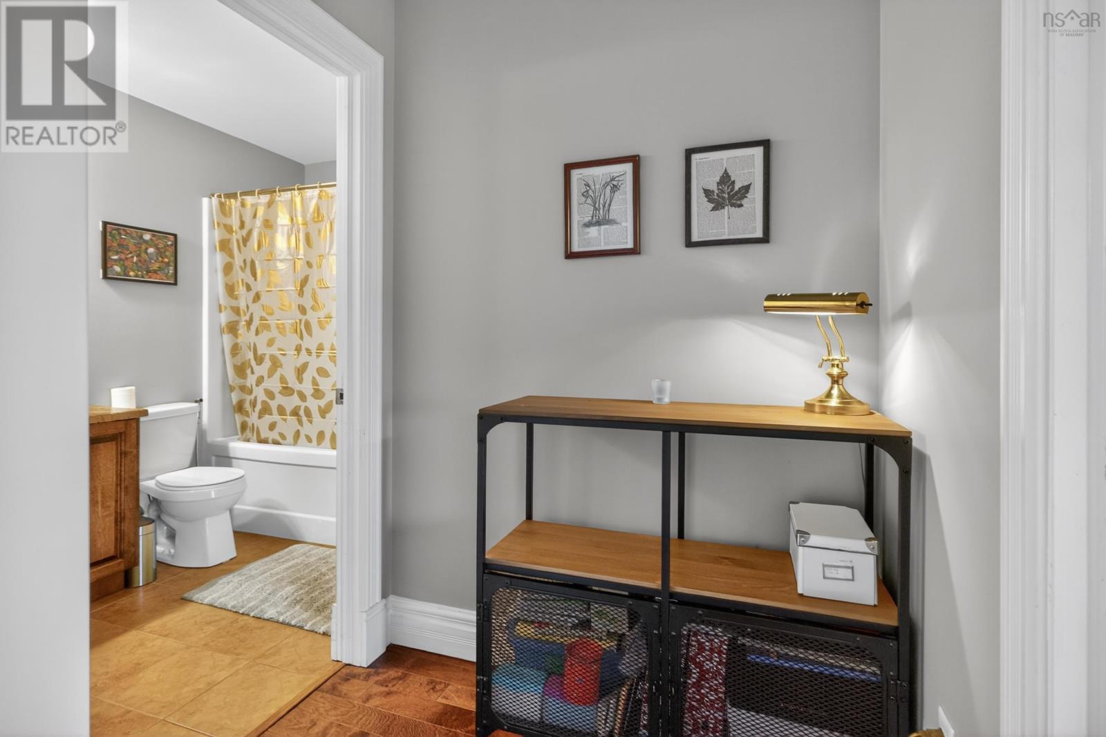 Property 22 of 33 of 301 89 Pebblecreek Crescent