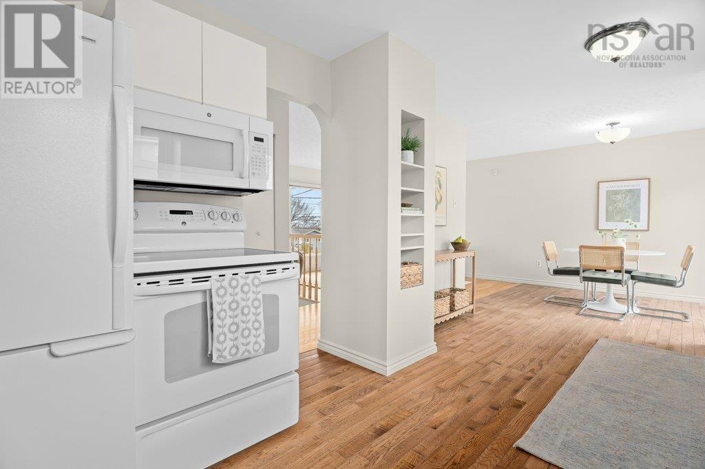 Property 17 of 48 of 120 Flying Cloud Drive