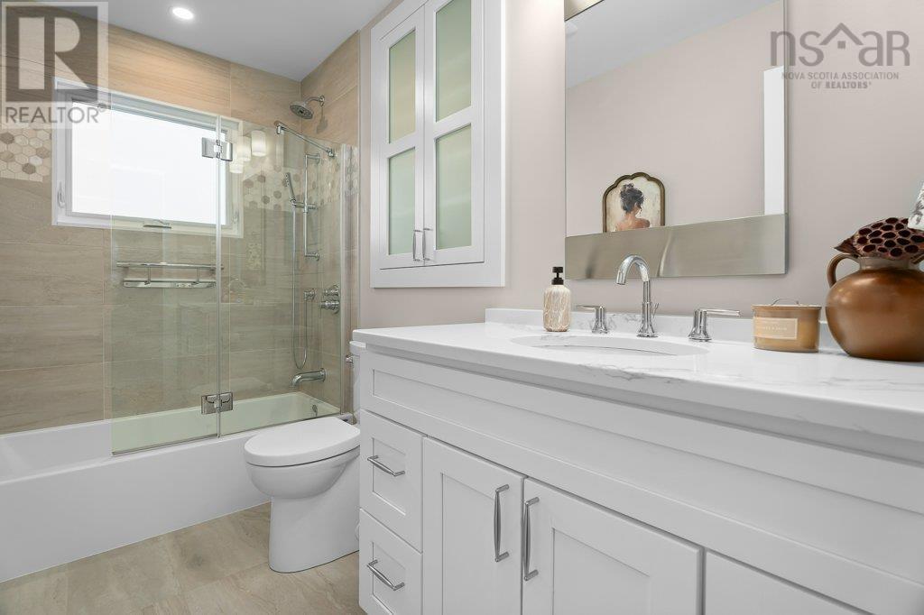 Property 27 of 48 of 120 Flying Cloud Drive