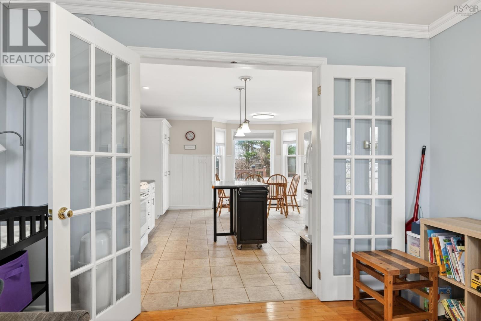 Property 19 of 49 of 10 Amberwood Crescent Crescent