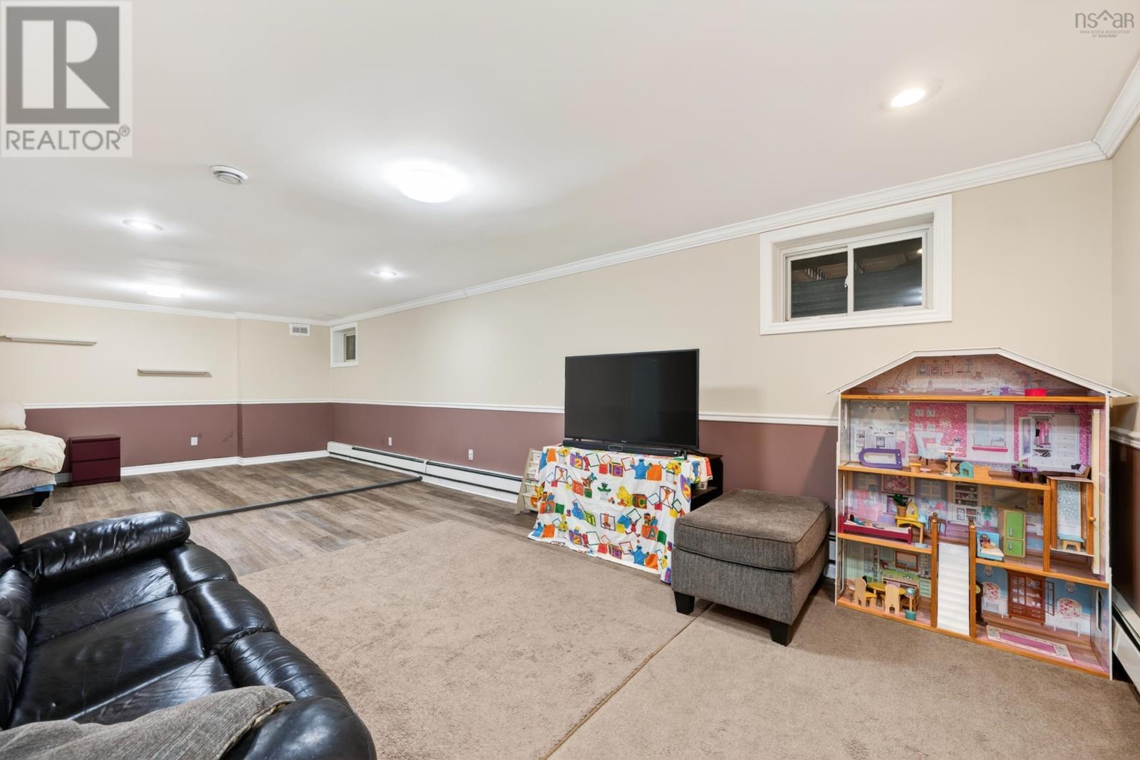 Property 39 of 49 of 10 Amberwood Crescent Crescent