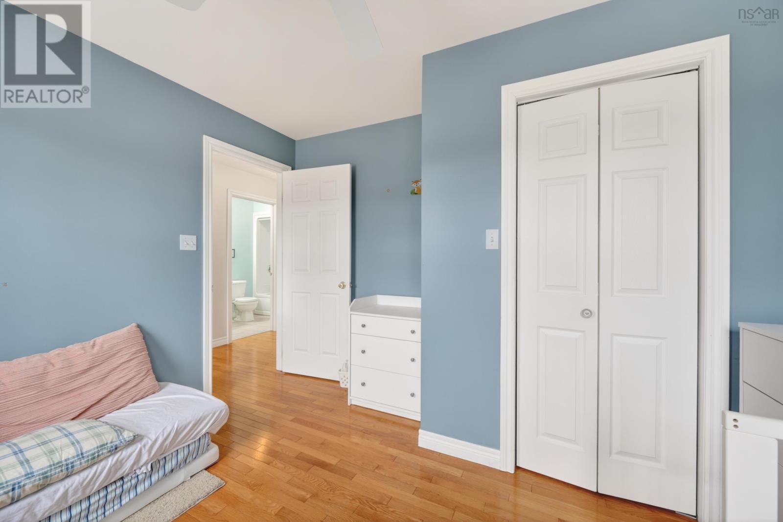 Property 32 of 49 of 10 Amberwood Crescent Crescent