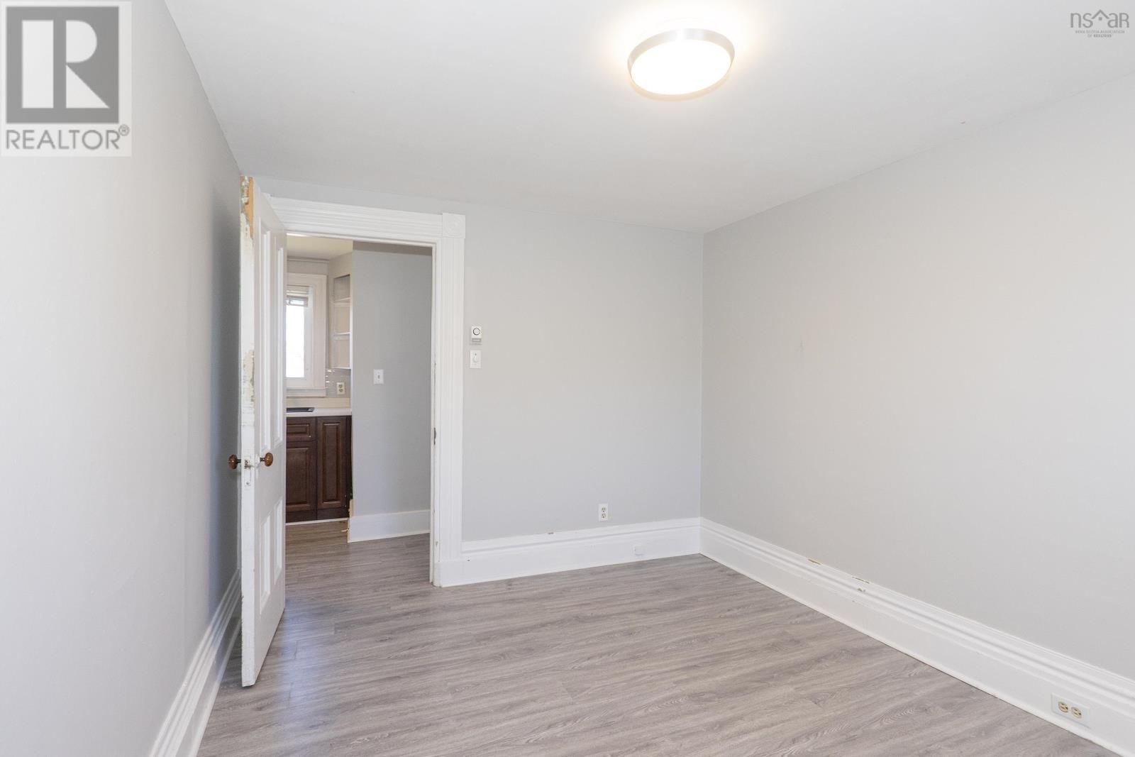 Property 22 of 35 of 14 Prince Arthur Street