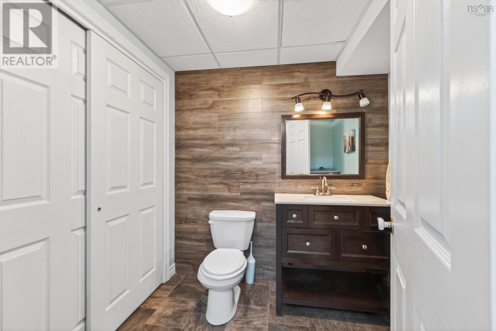 Property 43 of 49 of 10 Amberwood Crescent Crescent