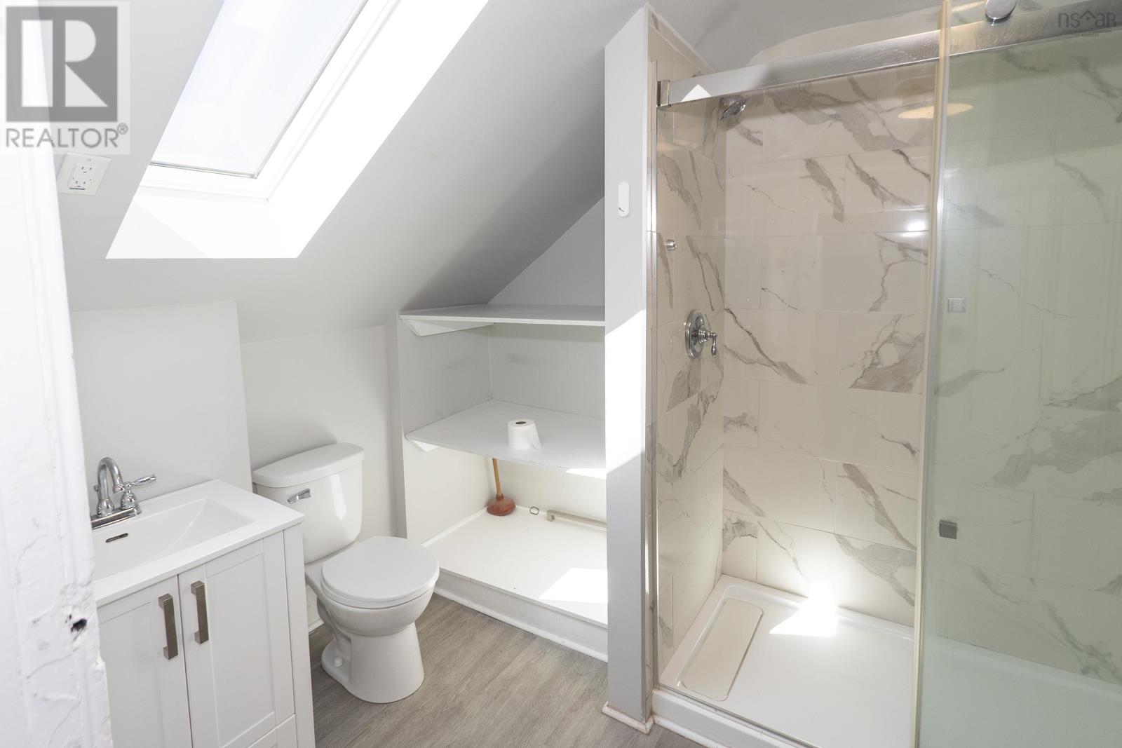 Property 28 of 35 of 14 Prince Arthur Street