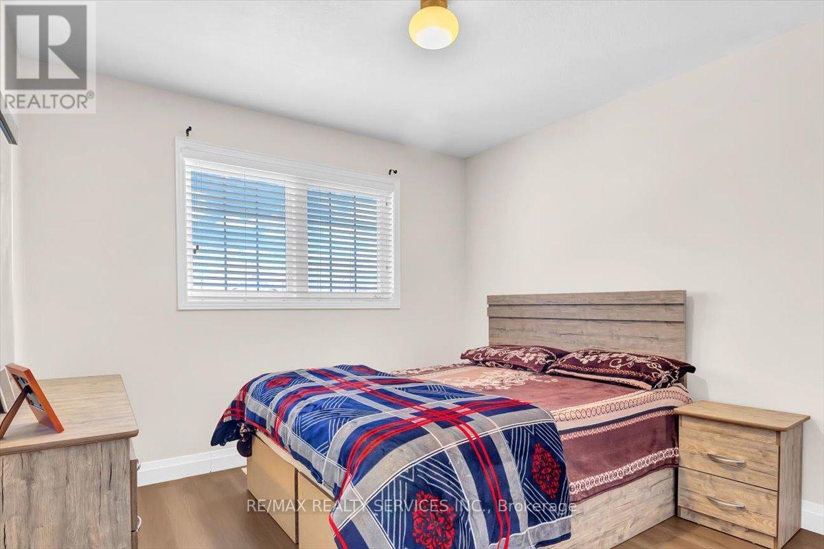 20 TOSSELL AVENUE - 25