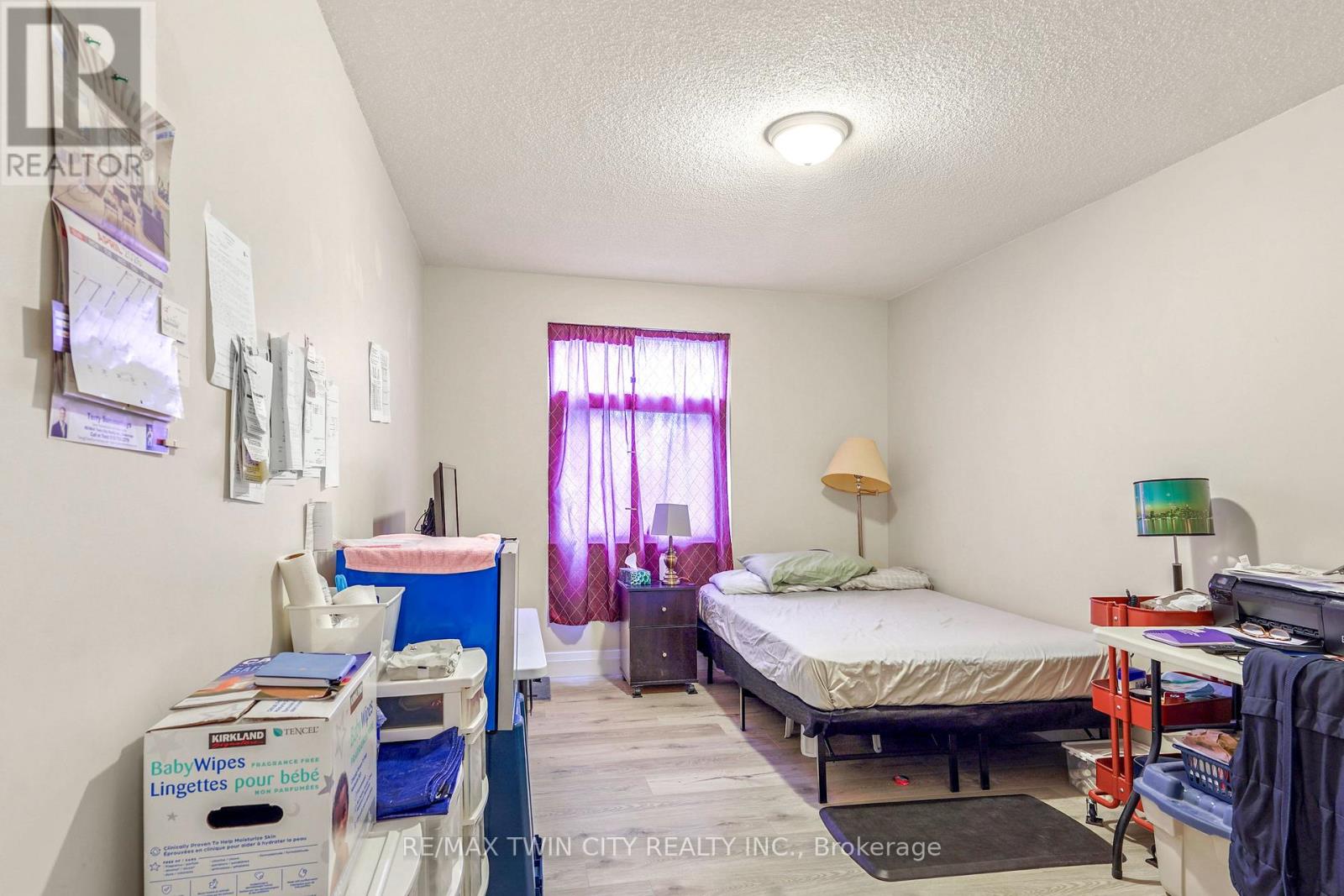 #207 9 BONHEUR COURT - 18