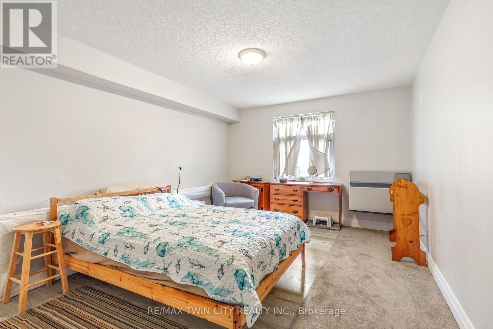 #207 9 BONHEUR COURT - 21