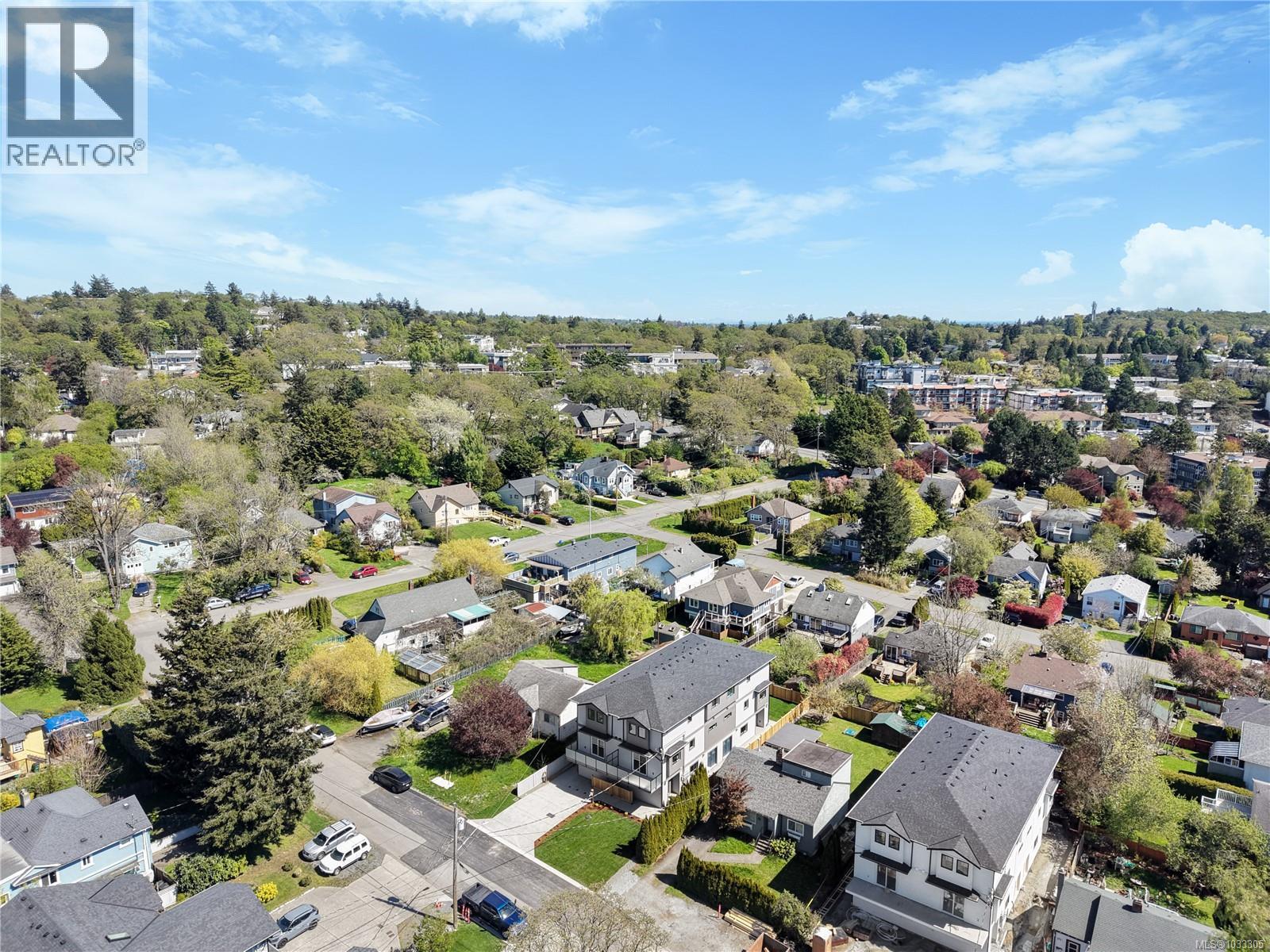 1 921 Dale Street, Saanich