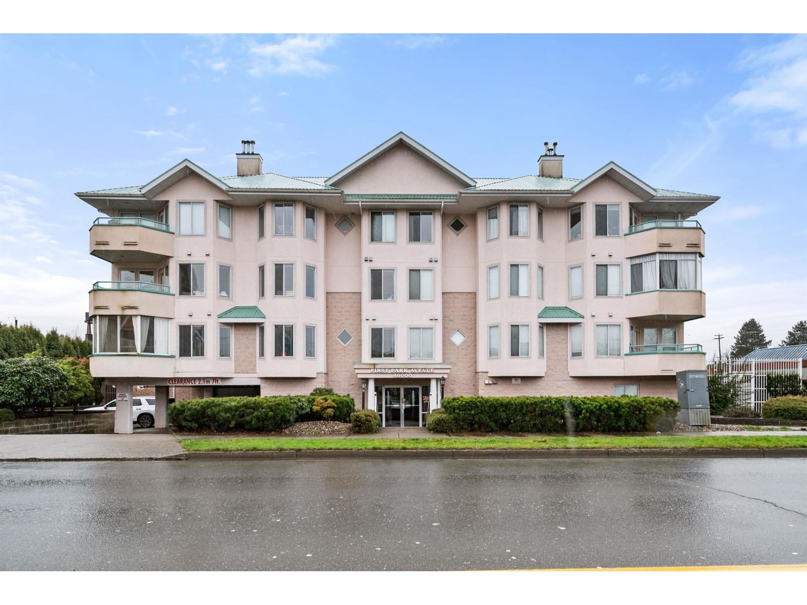 204 46000 FIRST AVENUE, Chilliwack Downtown